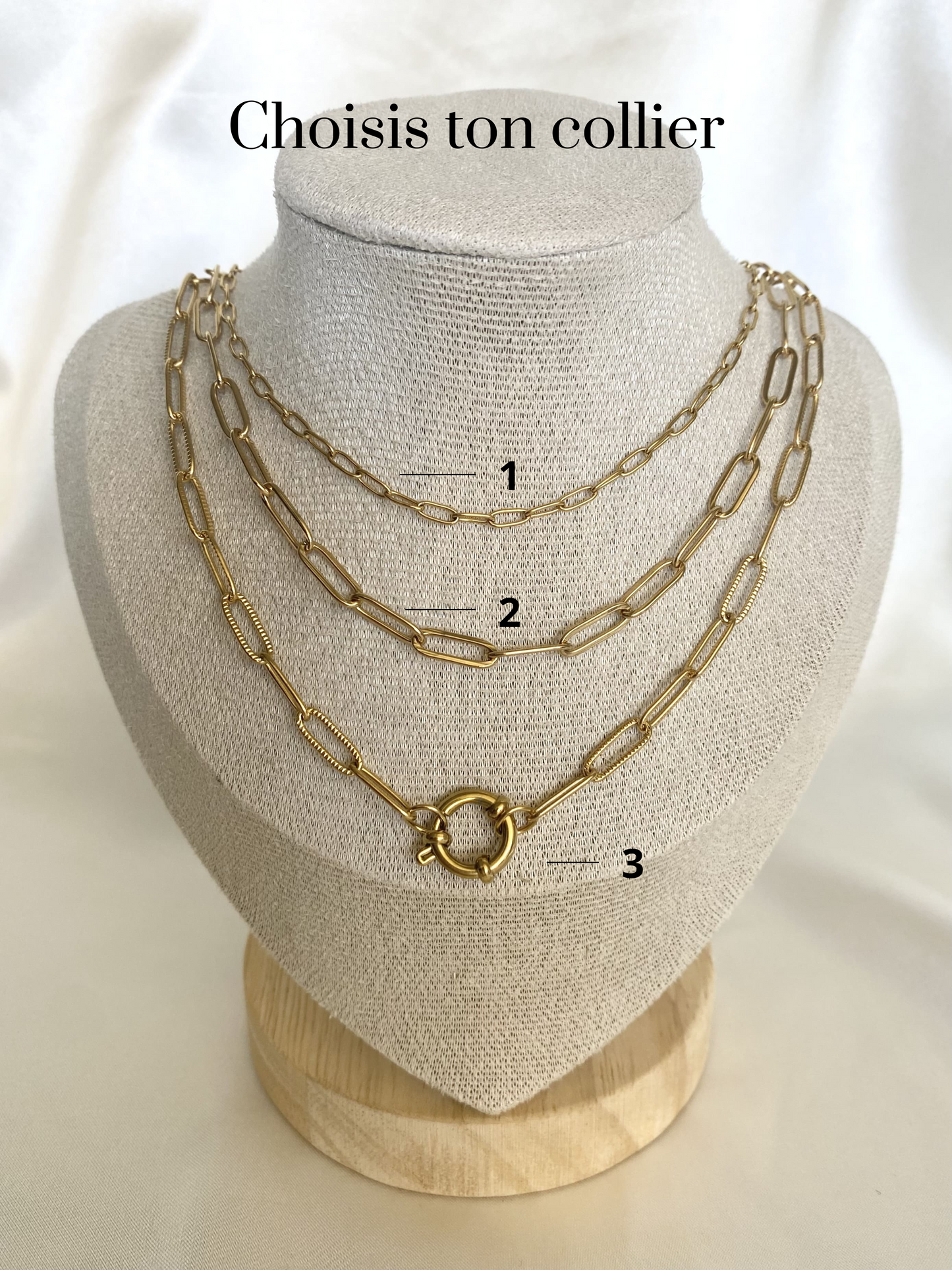 BASE | Colliers à charms
