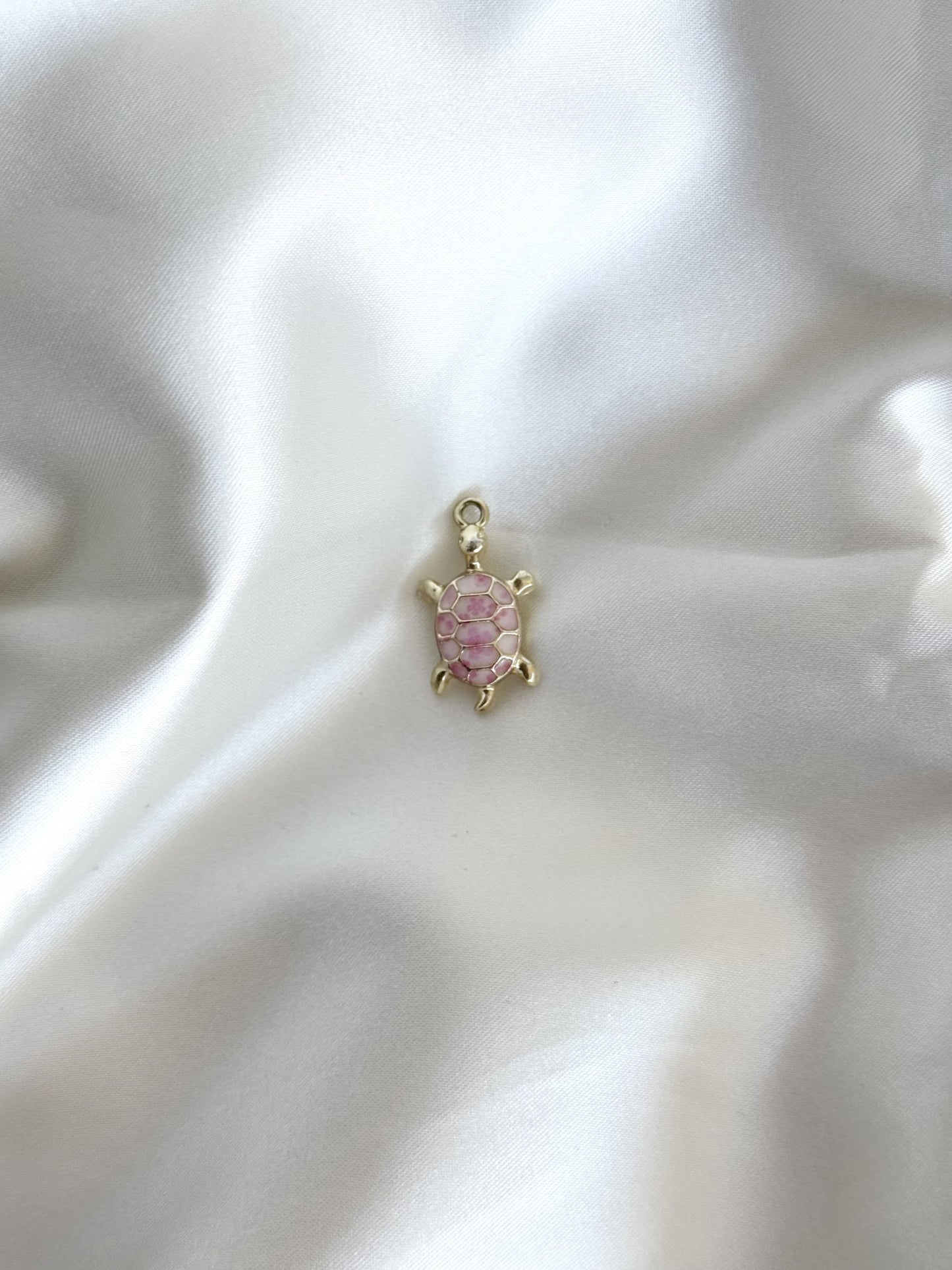 132| Charm en émail