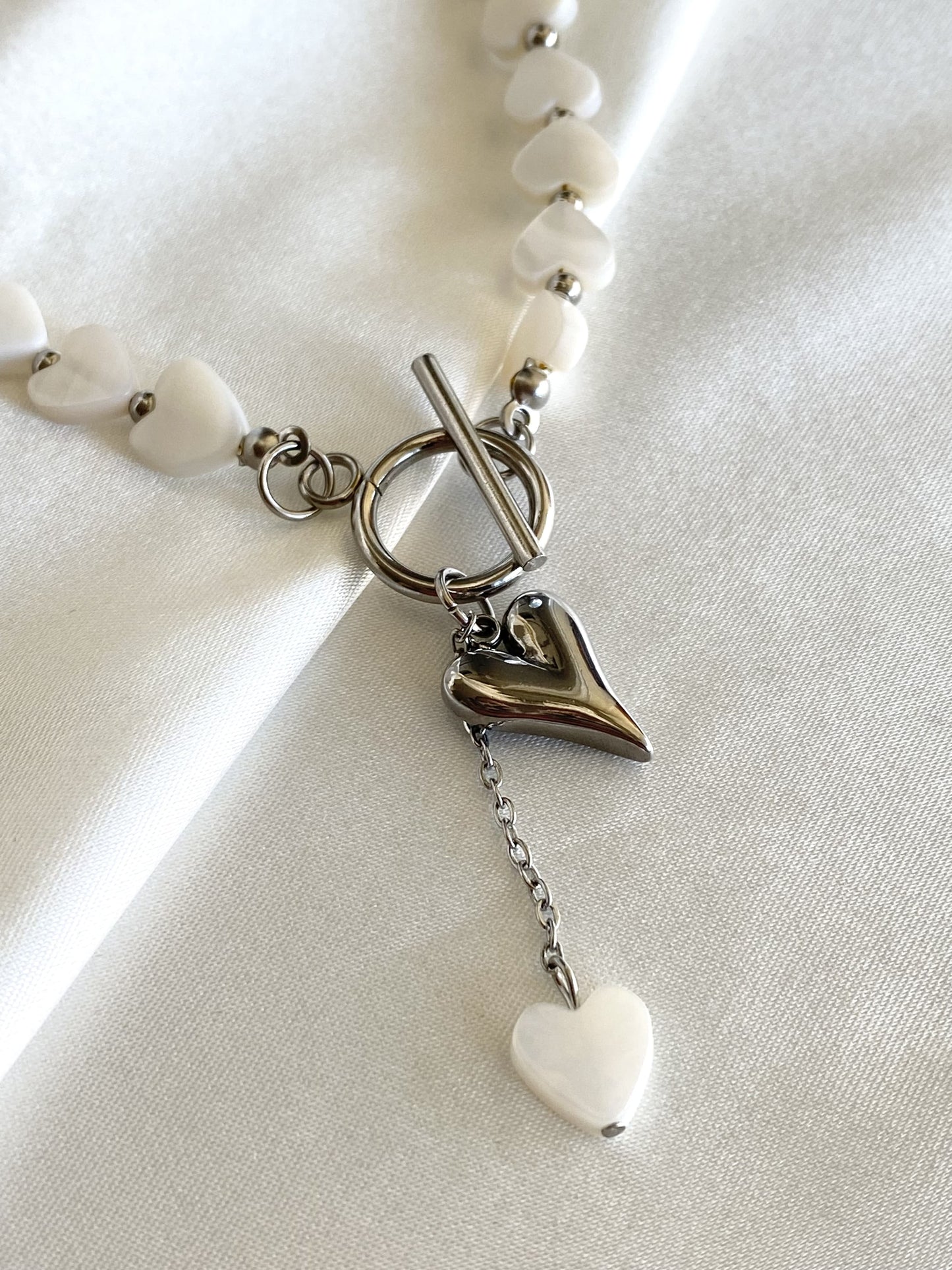 ANITA | Collier perles de nacre et acier inoxydable