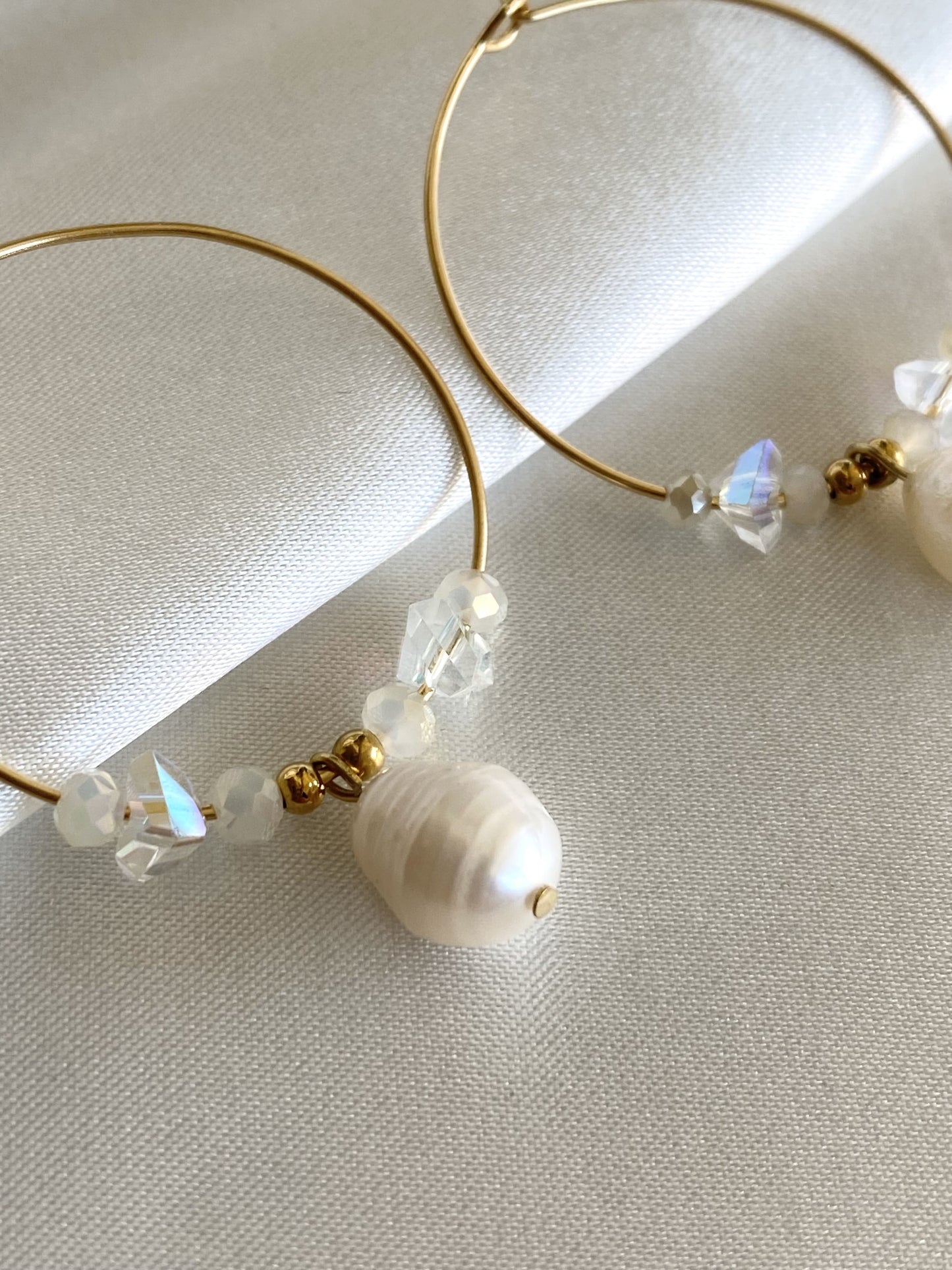 GLORIA | Boucles d'oreilles en perles de crystal et d'eau douce