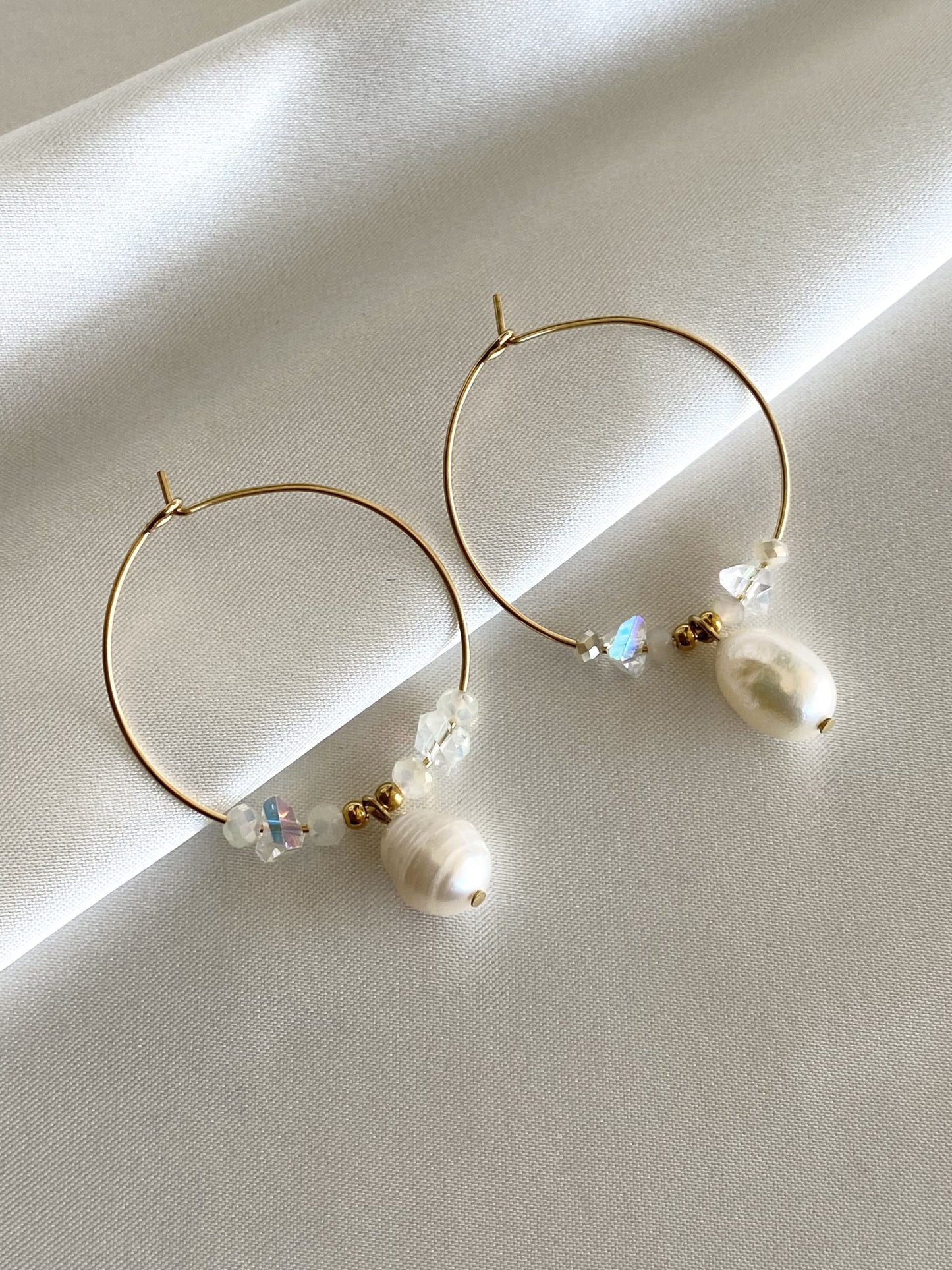 GLORIA | Boucles d'oreilles en perles de crystal et d'eau douce