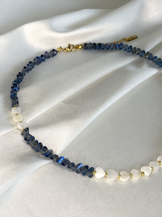 BLUE | Collier en perles naturelles et acier inoxydable