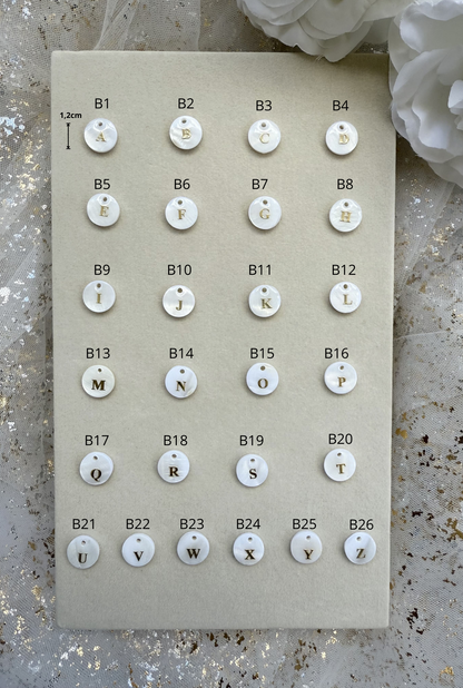 BASE | Bracelets à charms