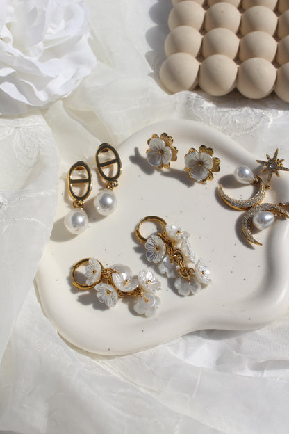 LYA｜Boucles d'oreilles pendantes