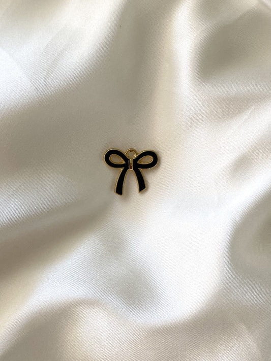 66 ｜ Charm en émail