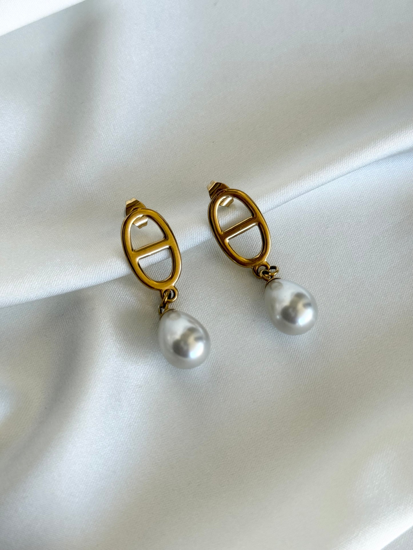 LYA｜Boucles d'oreilles pendantes
