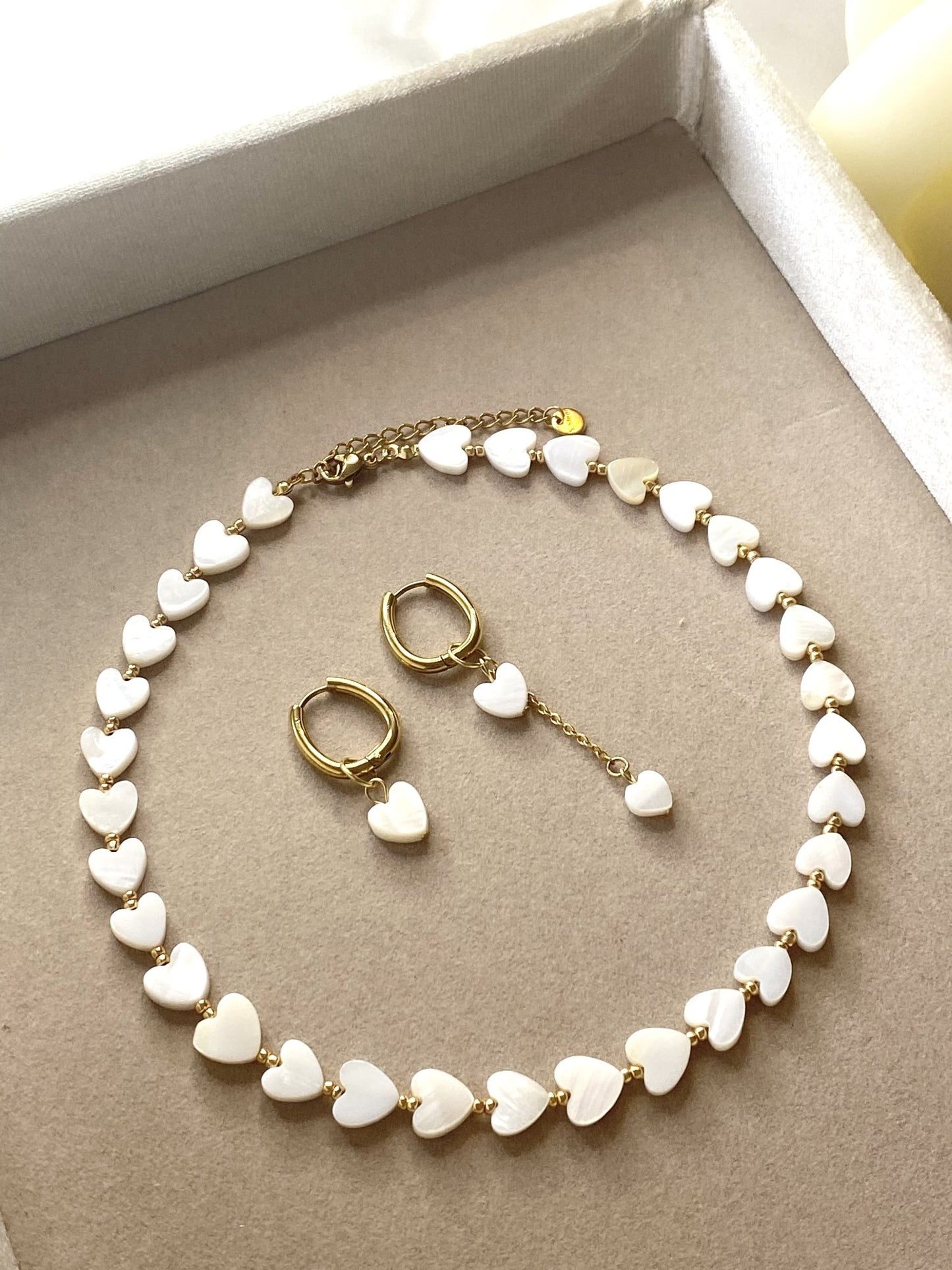 ANITA | Ensemble collier et boucles d'oreilles